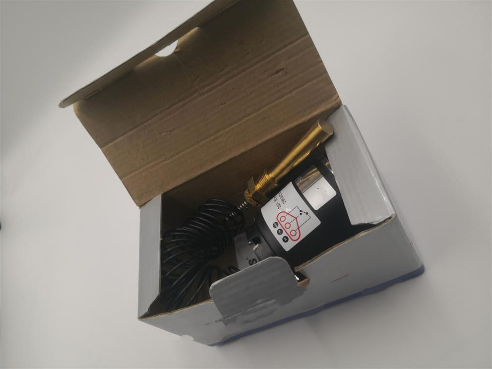 60mm(2.4inch)Dial capillary thermometer with switch contact