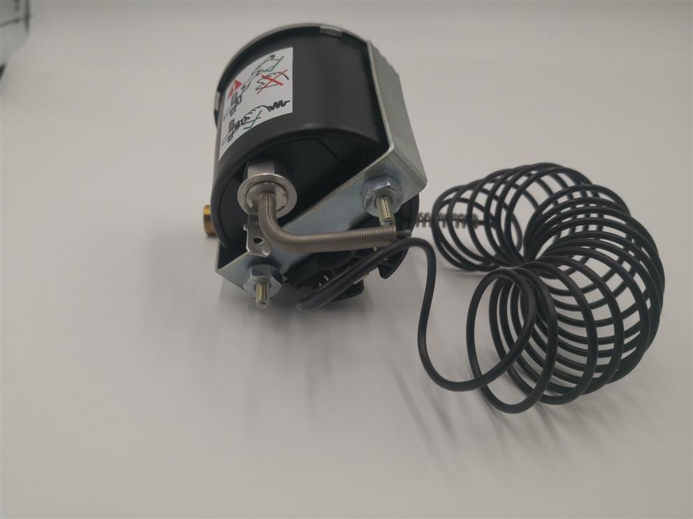 60mm(2.4inch)Dial capillary thermometer with switch contact